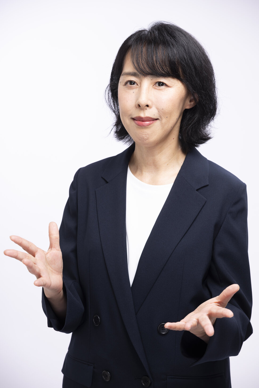 三村小津絵